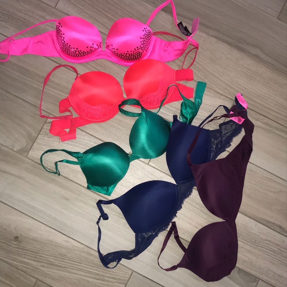 Lot of 5 Victoria secret bras